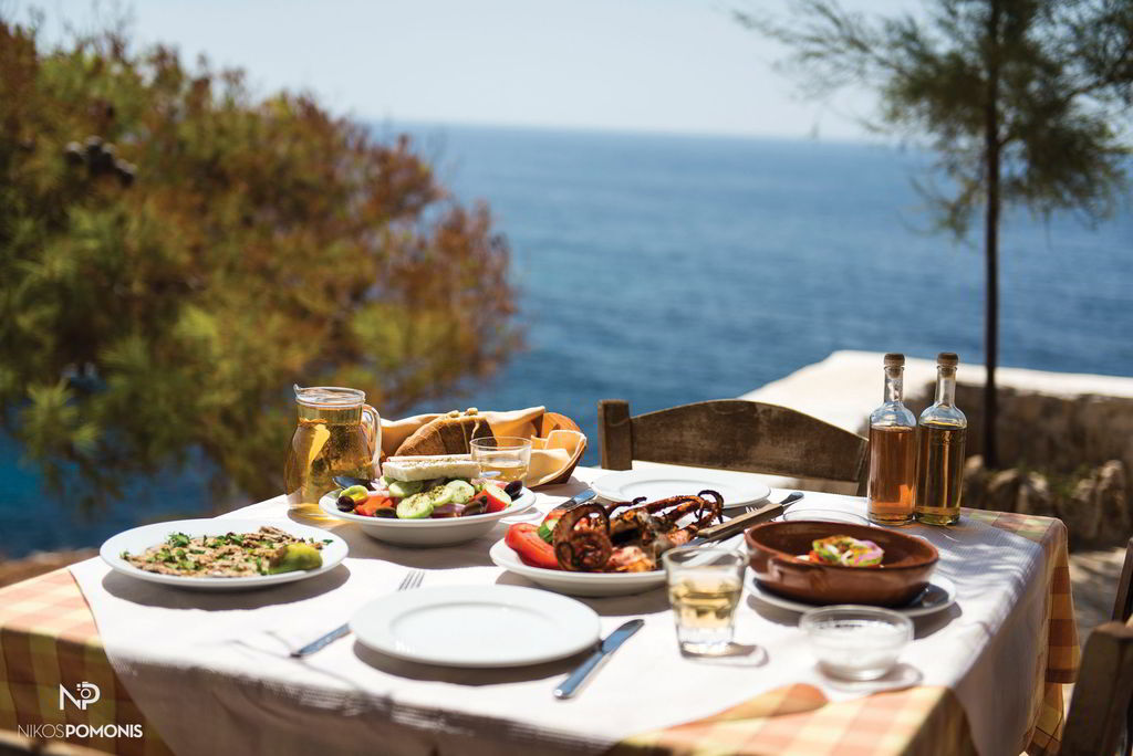 Fresh fish, excellent appetizers, authentic traditional recipes with pure, fresh ingredients and local wine can be enjoyed in many restaurants throughout the island, with fascinating views. Discover them!!